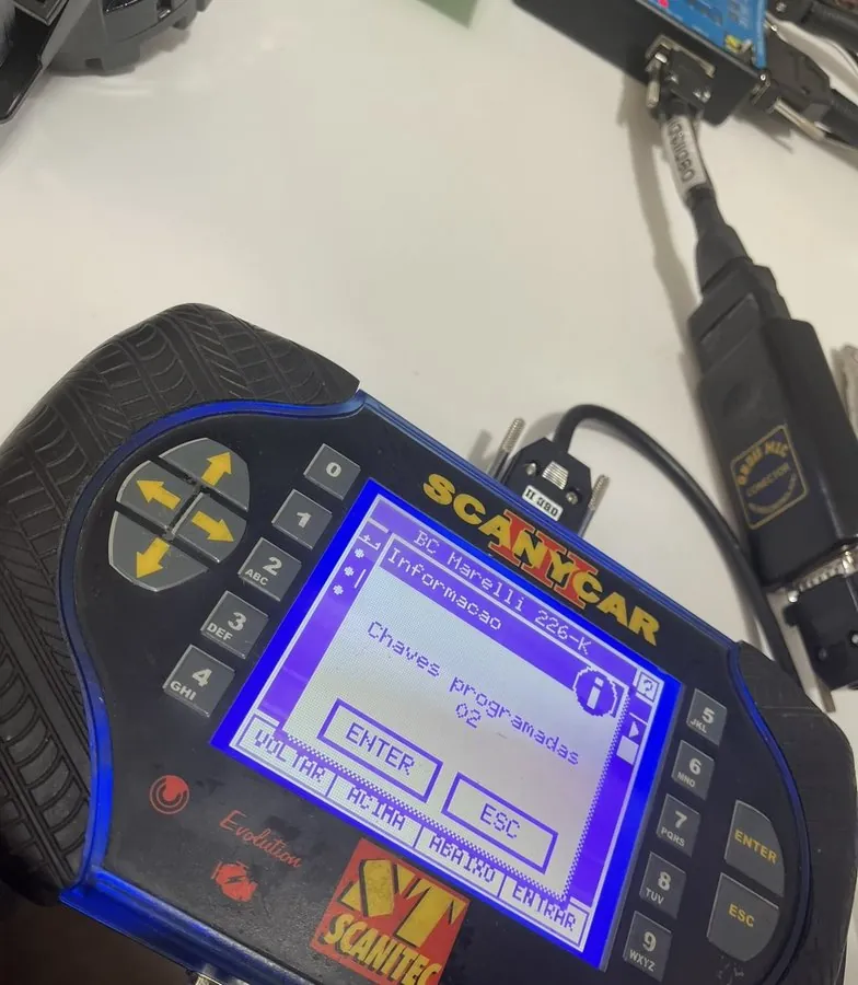 Equipamiento profesional de diagnóstico automotriz LLAVIN Santa Fe